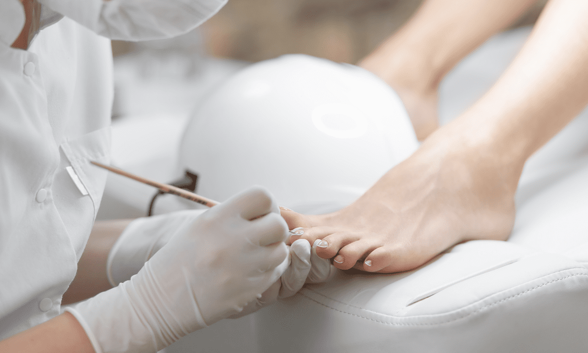 Professional Manicure Service